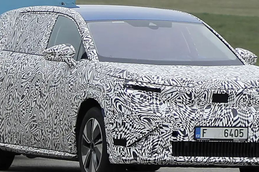 Naujasis drąsusis „Skoda Vision 7S“ ruošiasi supurtyti 7 vietų visureigių rinką 2026 m.