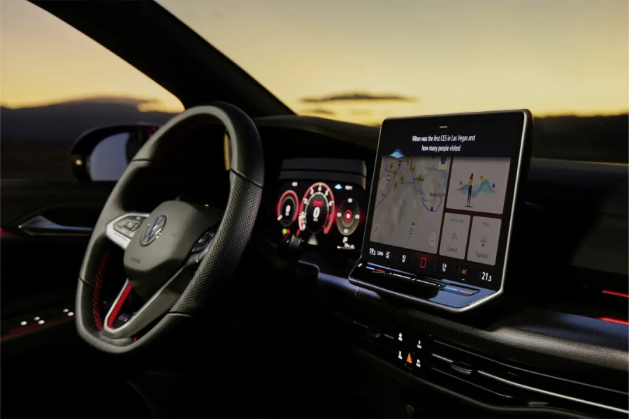 „Gemini“ AI padeda programuotojams kurti „Android Automotive“ programas greičiau ir efektyviau