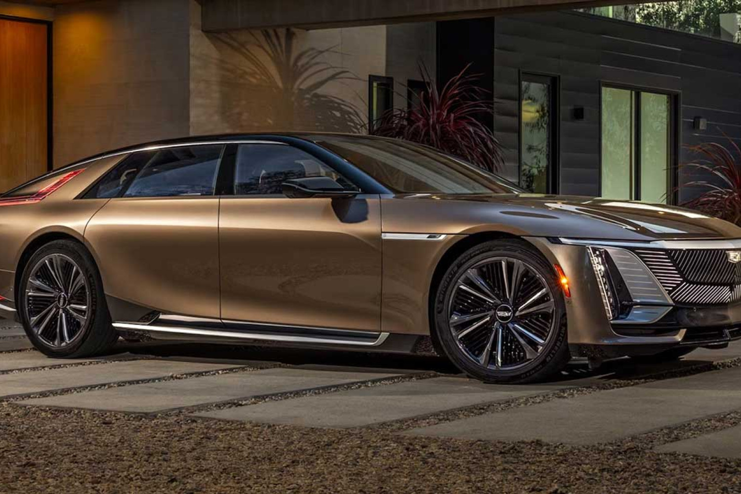Naujoji Cadillac Celestiq: Prabanga, kuri perrašo automobilių pasaulio standartus