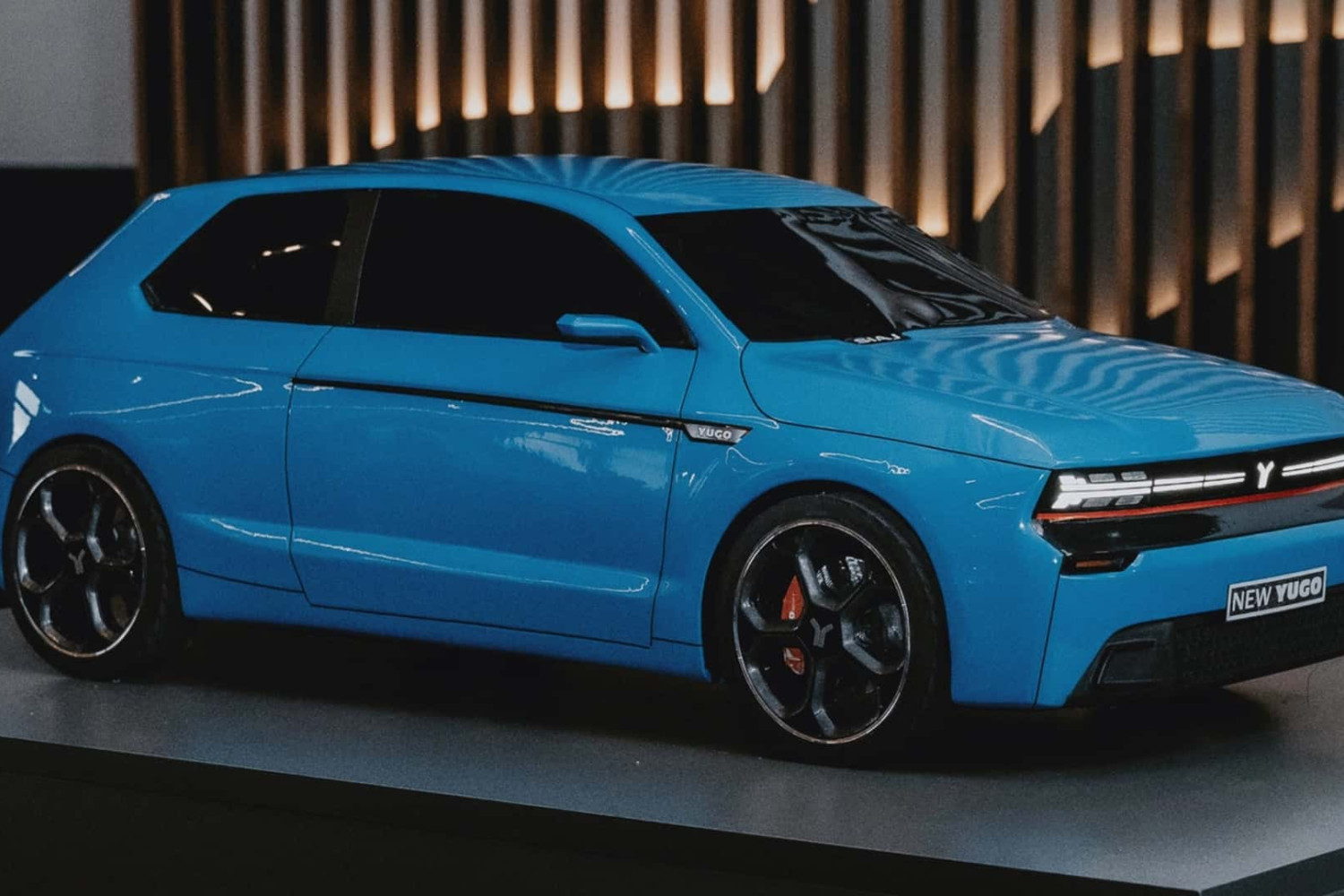Legendinis Yugo sugrįžta: naujoji nostalgijos ir ekonomiškumo interpretacija automobilių rinkoje