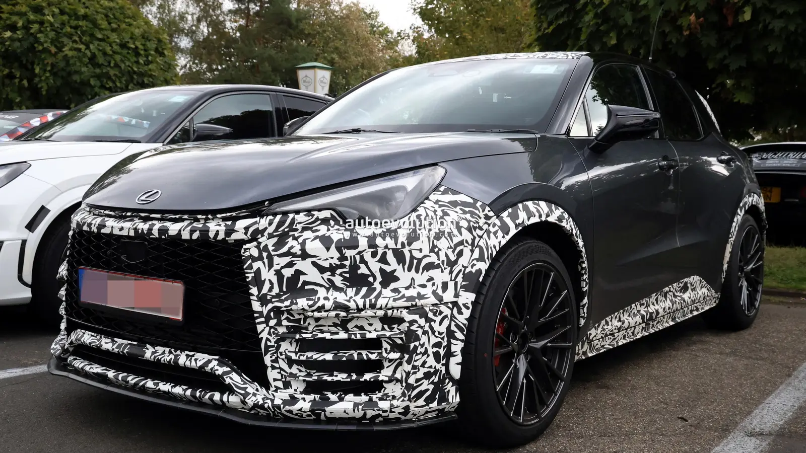 Lexus testuoja dar ekstremalesnį LBX Morizo RR