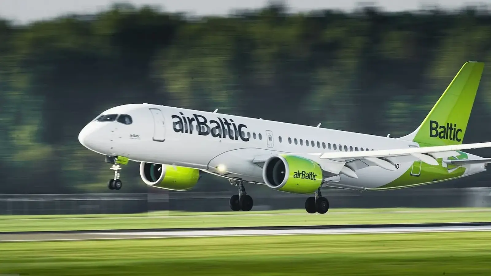 Ministras: „airBaltic“ bankrotas Lietuvai nebūtų tragedija