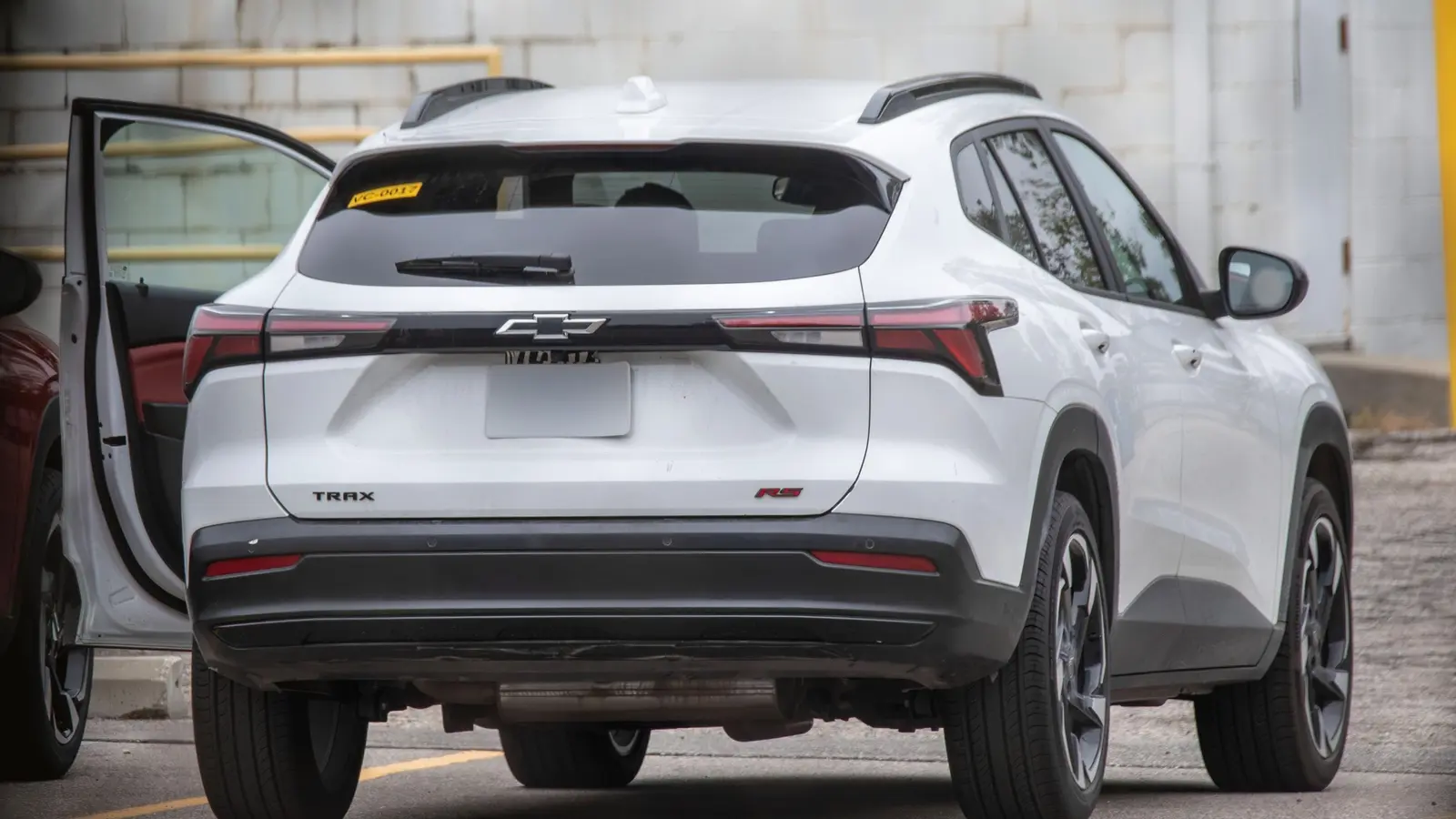 2027 Chevrolet Trax RS atnaujinimas be maskuotės JAV