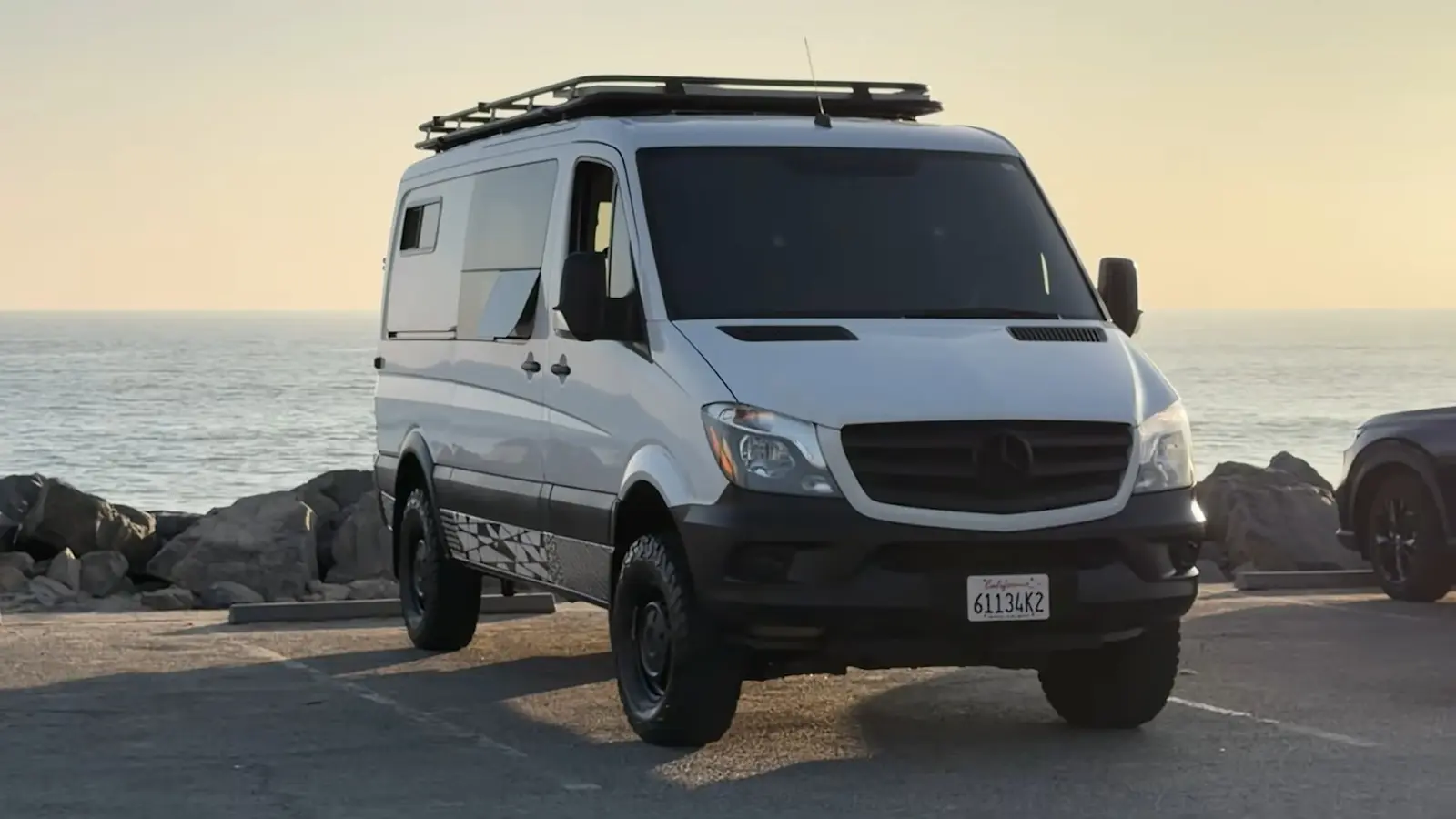 Parduodamas 2016 m. Mercedes Sprinter 4x4 kemperis