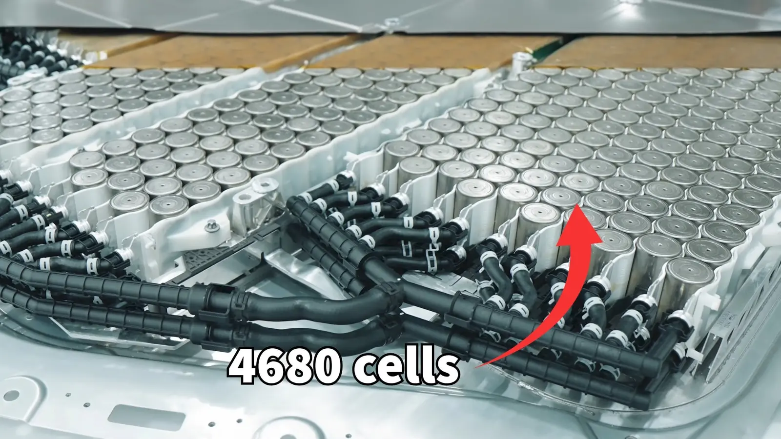 Tesla Roadster žada rekordinį įkrovimą su 4680 celėmis