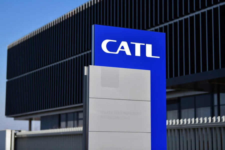 Kinijos įmonė CATL pristato naują natrio bateriją, pažadant iki 600 km veikimo nuotolį elektriniams automobiliams