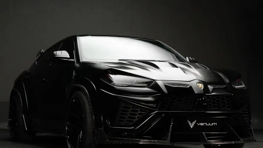 Venuum Furioso paverčia Lamborghini Urus batmobiliu Venuum Furioso paverčia Lamborghini Urus batmobiliu