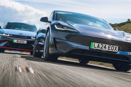 Geriausi elektromobilių pasirinkimai 2025 metais: kokie automobiliai pranoksta Tesla?